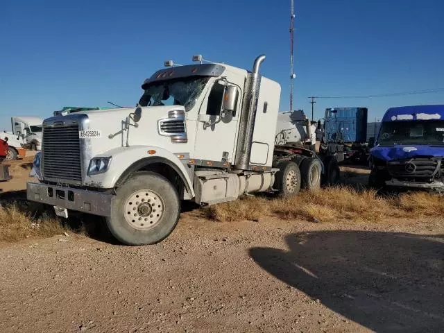 2021 Freightliner 122SD