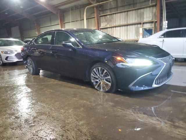 2019 Lexus ES 300H