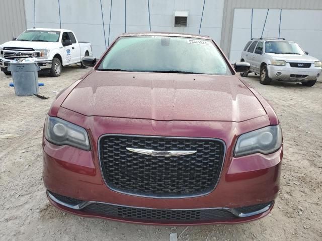 2019 Chrysler 300 Touring