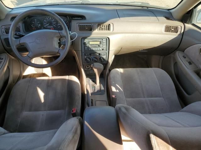 1999 Toyota Camry LE