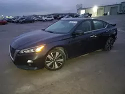 Salvage cars for sale at auction: 2019 Nissan Altima SV