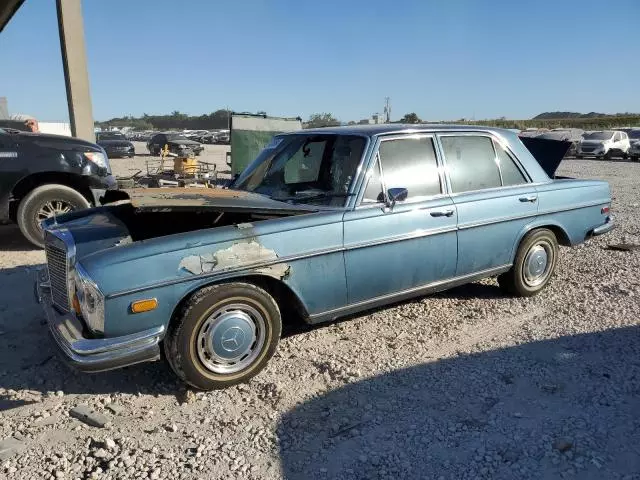 1972 Mercedes-Benz 280SE