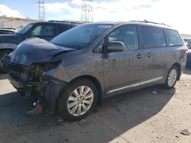 2011 Toyota Sienna LE