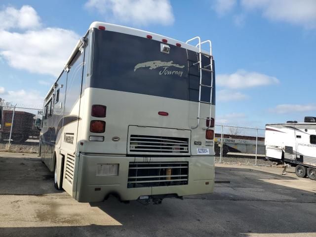 2002 Winnebago 2002 Freightliner Chassis X Line Motor Home