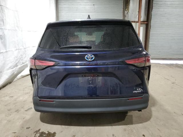 2021 Toyota Sienna LE