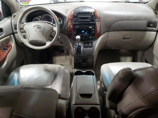 2004 Toyota Sienna XLE