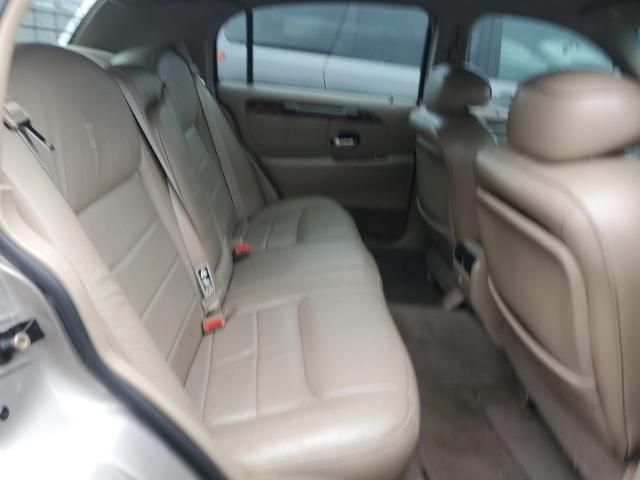 2001 Lincoln Town Car Executive