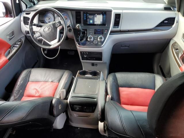 2015 Toyota Sienna XLE