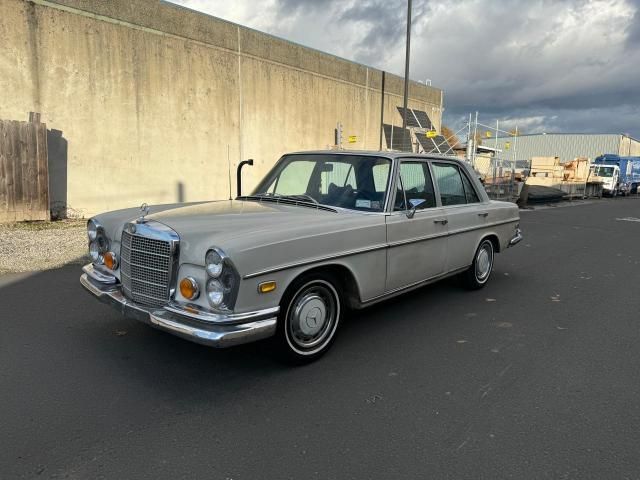 1972 Mercedes-Benz 280 SEL