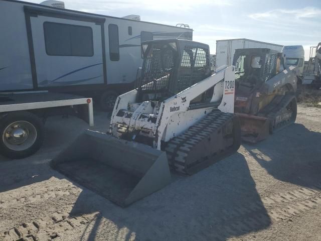 2003 Bobcat T200