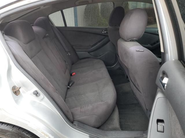 2010 Nissan Altima Base