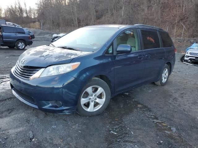 2012 Toyota Sienna LE