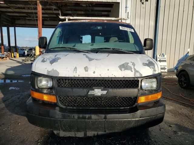 2004 Chevrolet Express G2500