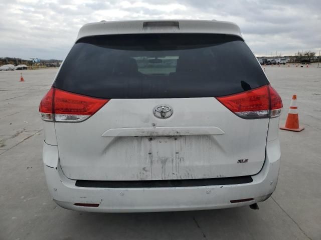 2014 Toyota Sienna XLE