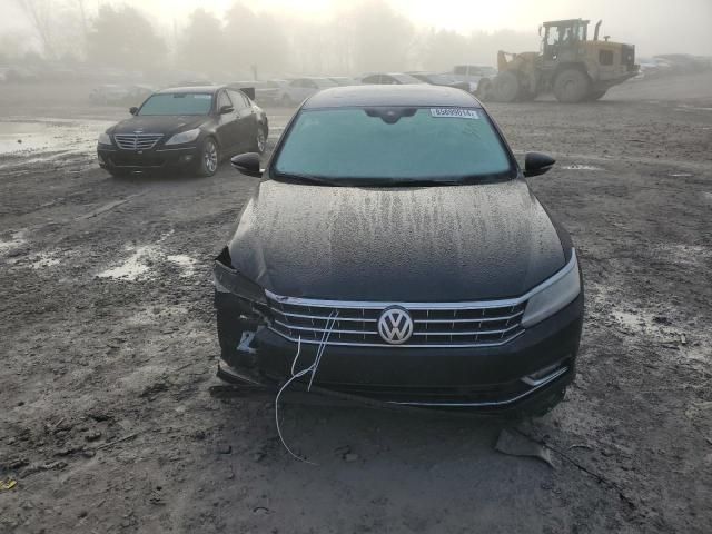 2017 Volkswagen Passat SEL Premium