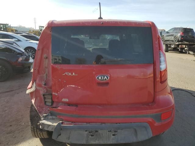 2013 KIA Soul +