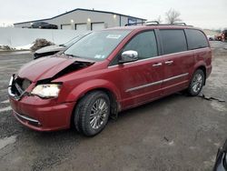 Chrysler Vehiculos salvage en venta: 2013 Chrysler Town & Country Touring L