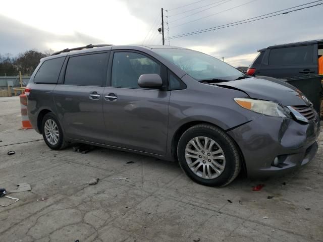 2012 Toyota Sienna XLE