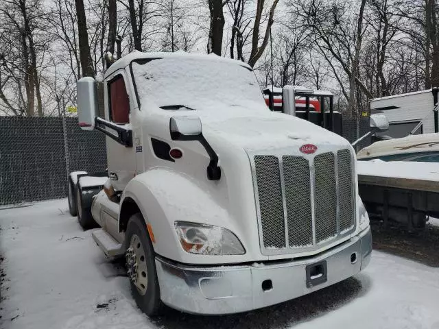 2018 Peterbilt 579