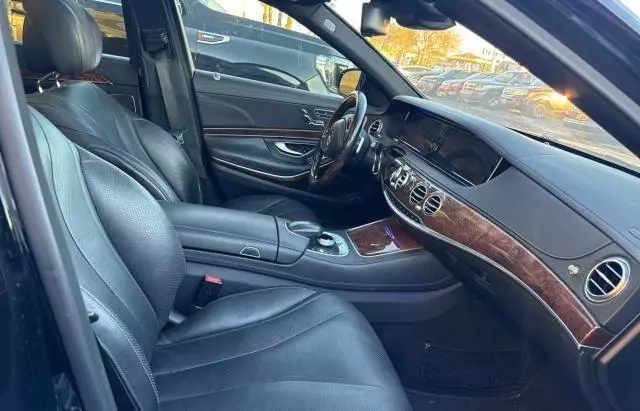 2014 Mercedes-Benz S 550