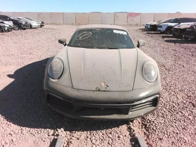 2021 Porsche 911 Carrera