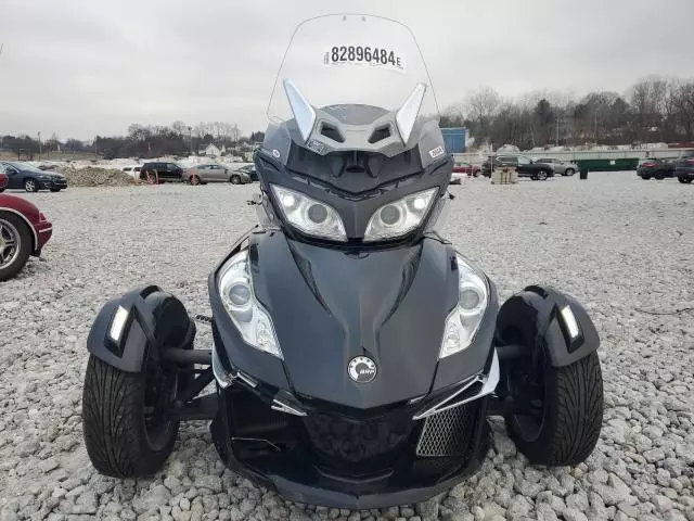 2014 Can-Am Spyder Roadster RT