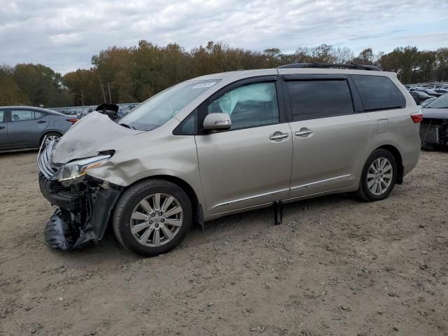 2017 Toyota Sienna XLE