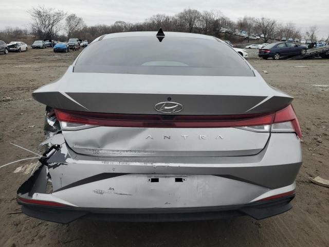 2021 Hyundai Elantra SE