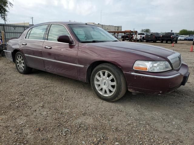 2007 Lincoln Town Car Signature Limited