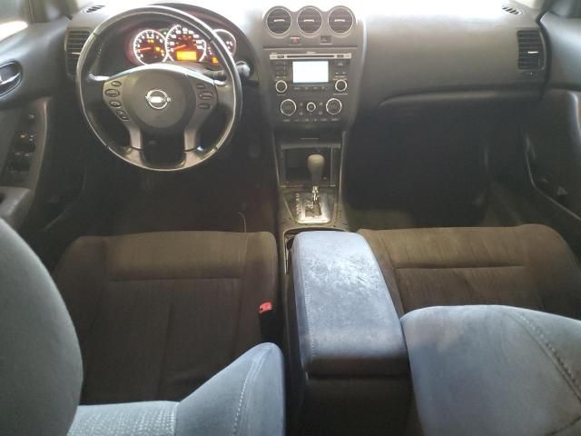 2010 Nissan Altima Base