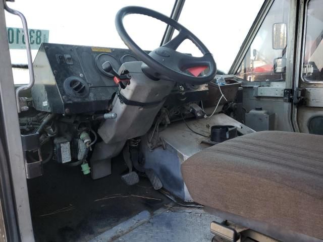 2009 Freightliner Chassis M Line WALK-IN Van