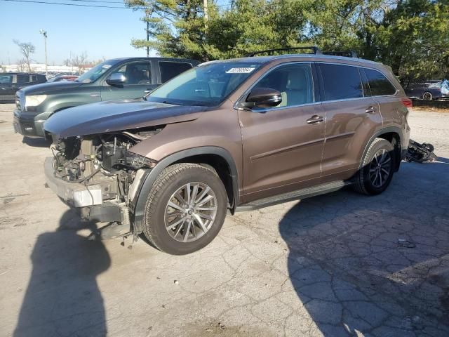 2017 Toyota Highlander SE