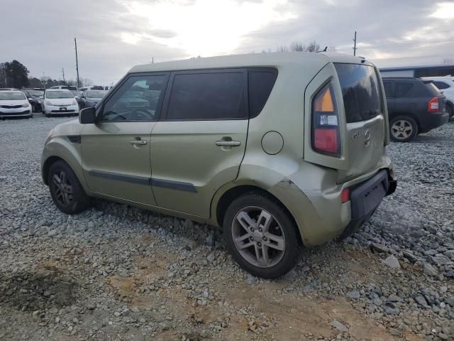 2011 KIA Soul +