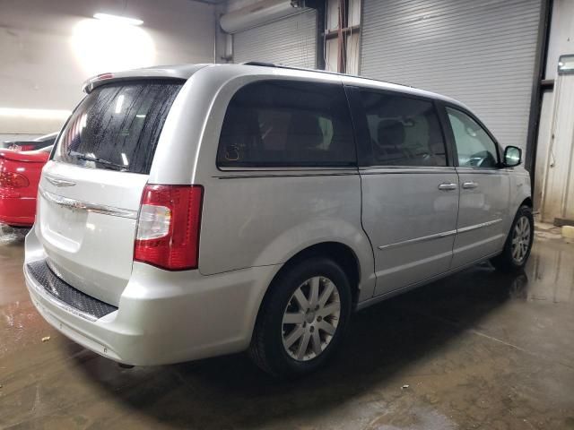 2011 Chrysler Town & Country Touring L