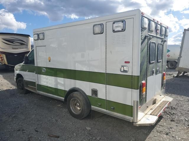 2019 Ford Econoline E350 Super Duty Cutaway Van