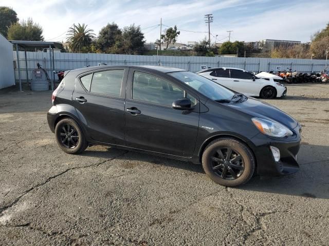 2016 Toyota Prius C