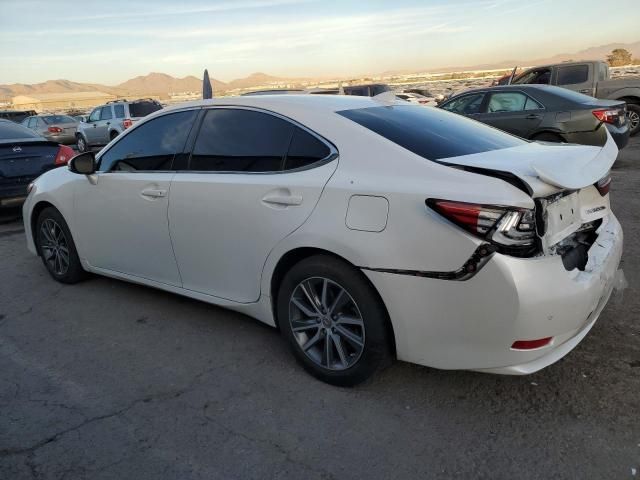 2017 Lexus ES 300H