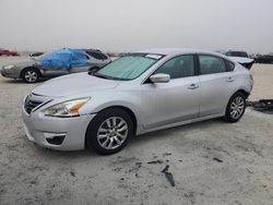 Salvage cars for sale at Arcadia, FL auction: 2015 Nissan Altima 2.5