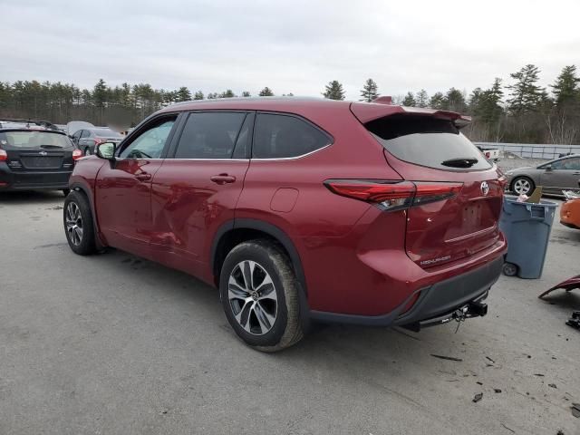 2022 Toyota Highlander XLE