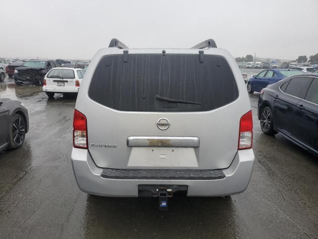 2006 Nissan Pathfinder LE