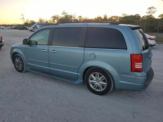 2009 Chrysler Town & Country Limited