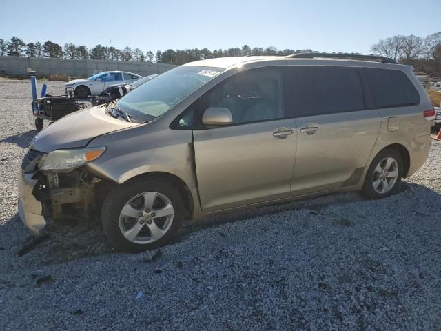 2011 Toyota Sienna LE