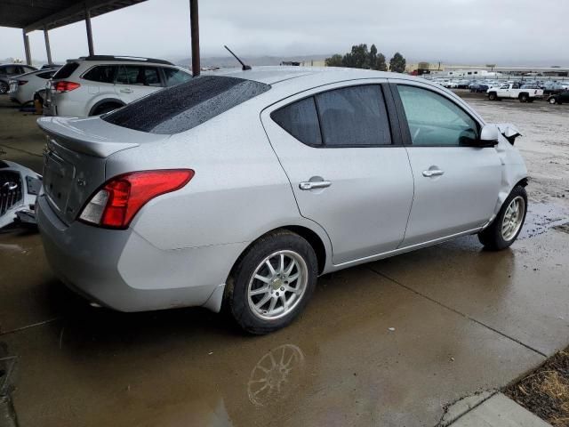 2013 Nissan Versa S