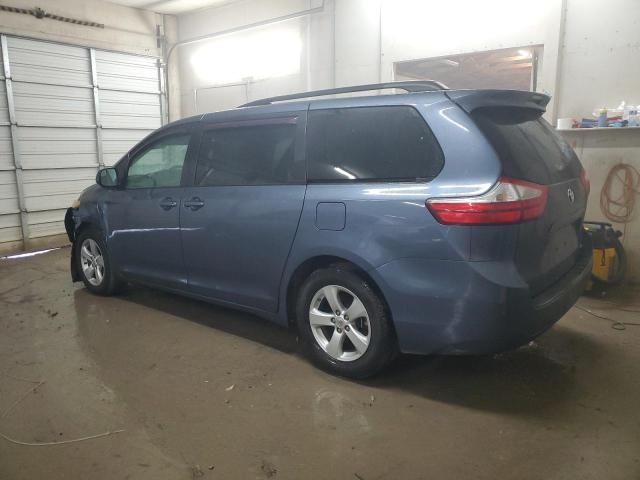 2015 Toyota Sienna LE