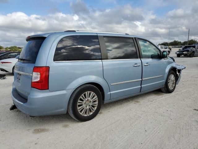 2013 Chrysler Town & Country Limited