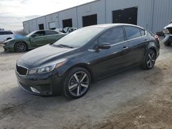 Carros salvage a la venta en subasta: 2017 KIA Forte EX