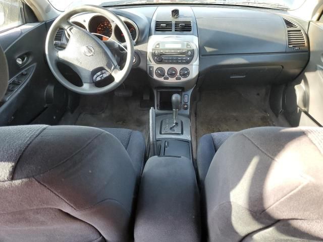 2004 Nissan Altima Base