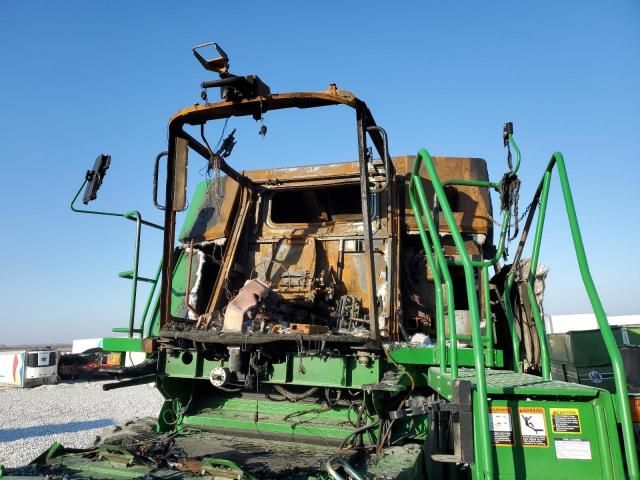 2005 John Deere COM