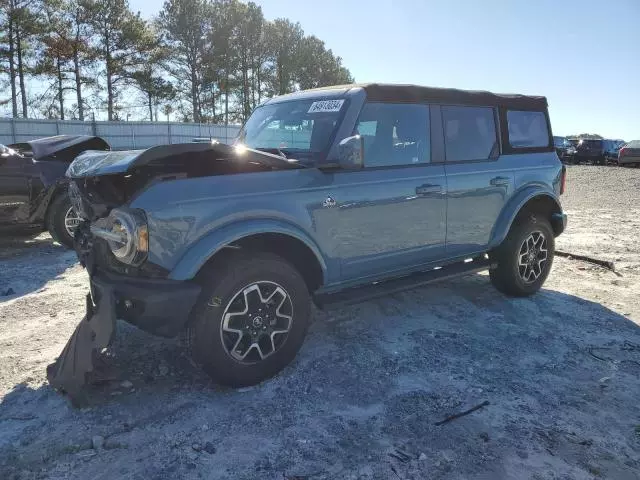 2022 Ford Bronco Base