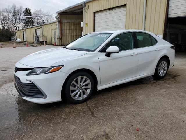 2022 Toyota Camry LE